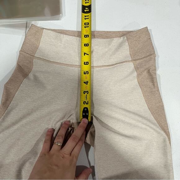 Outdoor Voices 7/8 Warmup Springs Tri-Tone Leggings Grey Cream White - Picture 8 of 9